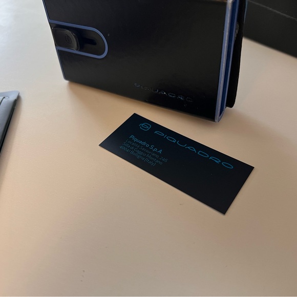 Piquadro Pop-up card wallet - Rare in US in Orig Packaging - Bought in Spain - Picture 3 of 15